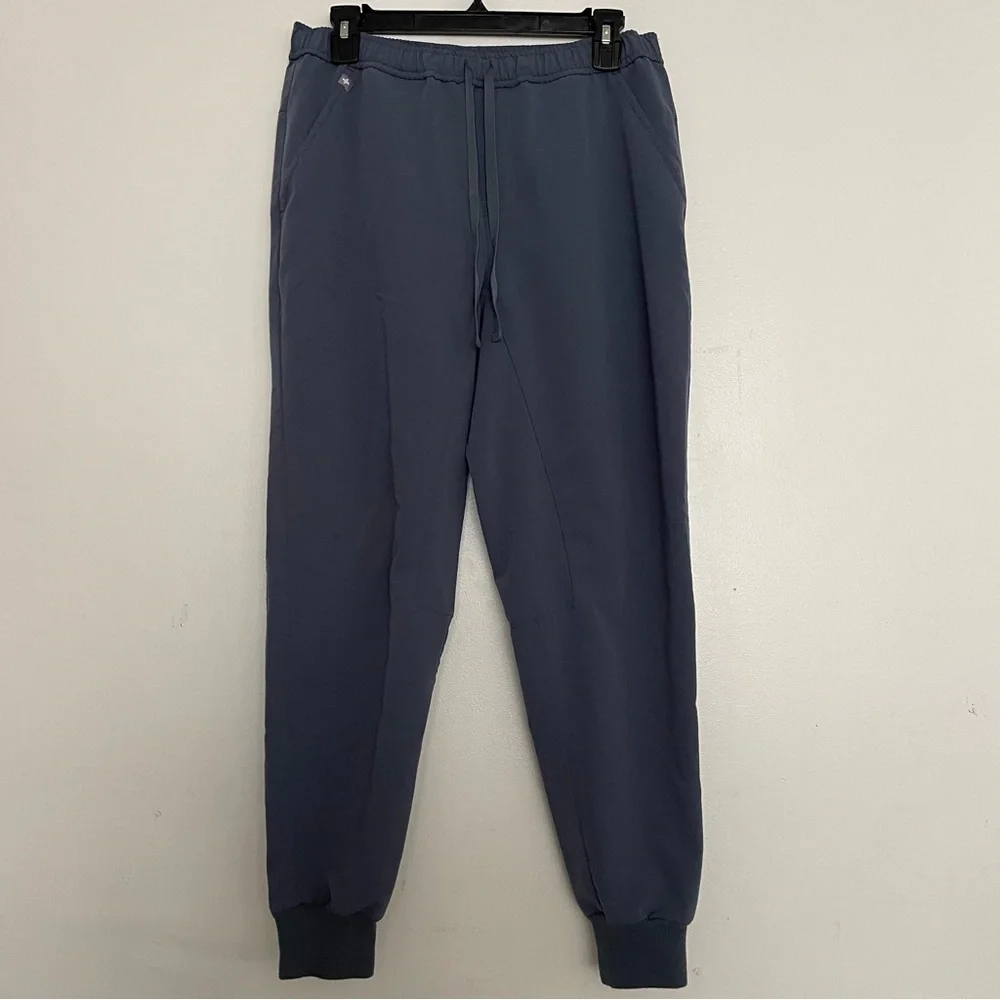 Men’s FIGS Scrub Top Embroidered & Pants Space Navy Set Size Medium Short